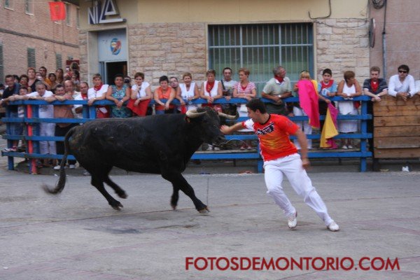 Aunque no se vea bien es facil. luego pondre otras de el 3131010175_f54e0a6378_o