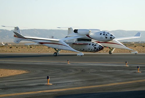 SpaceShipTwo / White Knight 2 - Page 4 2711579894_bcef7ee0e1