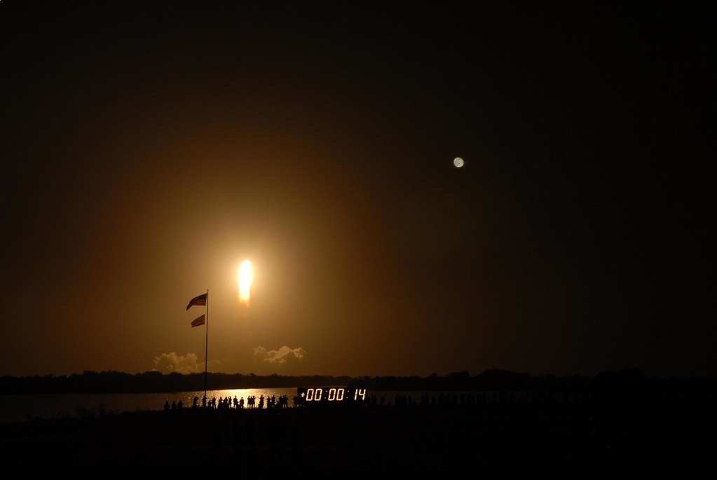 [STS126-Endeavour] Le lancement - Page 3 3030297353_9b704062a9_b