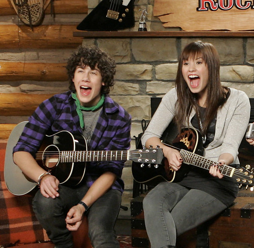 demilovato & jonas brother 3039410571_439c00965f