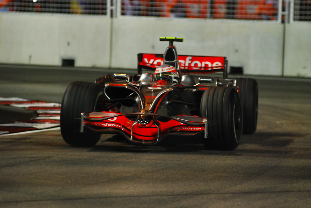 2008 F1 Singapore GP. F1 First Night Race - Practice Session 2891496006_193ce9172d_b