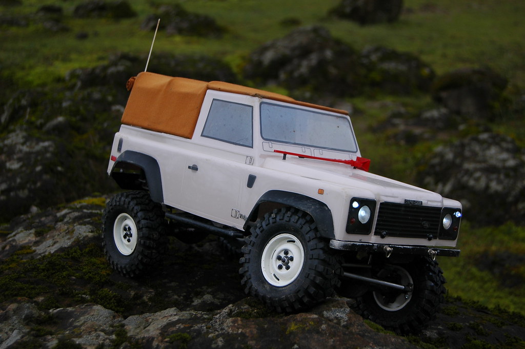 SCX10 -vom Defender zum Hilux 3338753463_0085806a5f_b