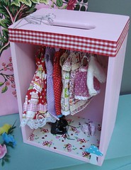 Dressing rose pour mes dolls. 4618518686_867cc7d4fd_m