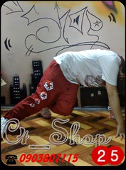 quần áo hiphop cực đỉnh nha...!!! 3953201155_4e86cd049b_m