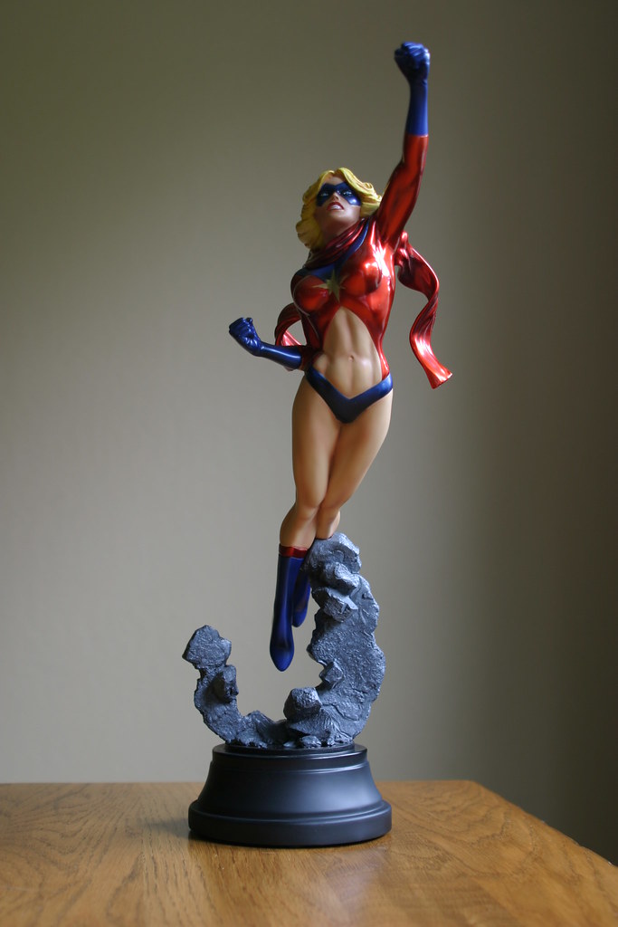 Statue MS.MARVEL "retro" 3372744661_32cec40405_b