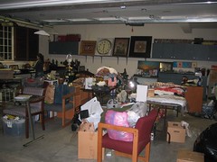 Cựu sinh viên Dalat tổ chức yard sale gây quỹ Khuyến Học 3759254589_ee38f5b8a3_m