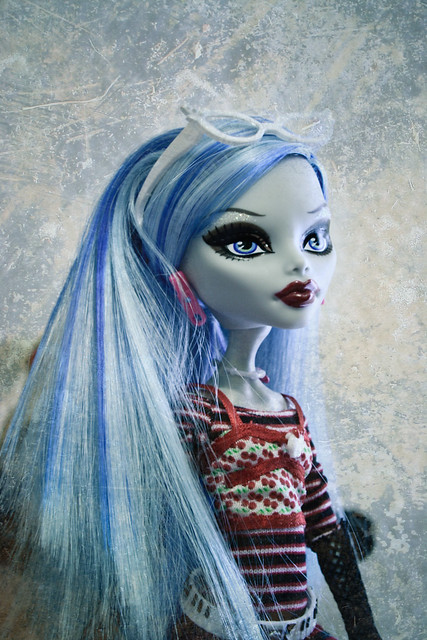 Ghoulia Yelps - Wave 1 [2011] 5721261683_a411310a32_z