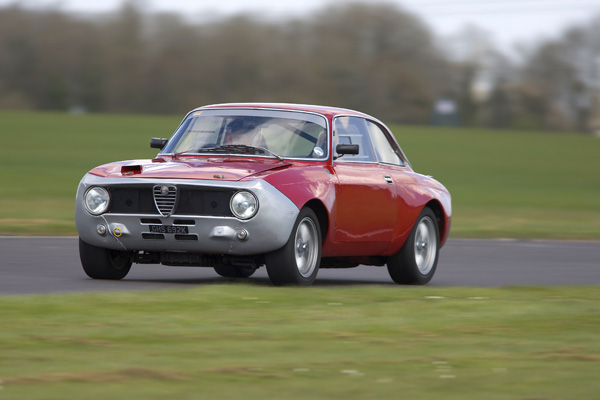 Alfaholics 2009 on track day 3428688661_b2e117814b_o