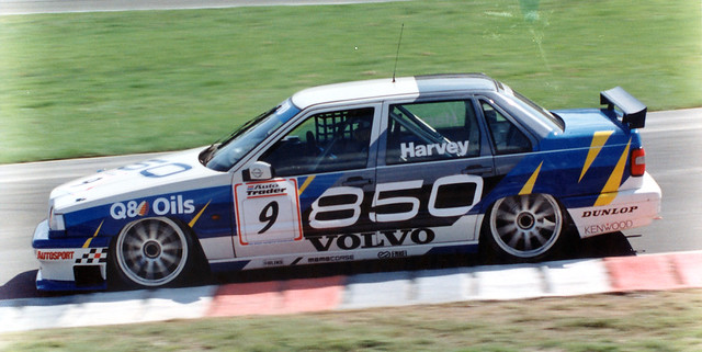 Favourite touring car 2586026310_c5c80e7cce_z