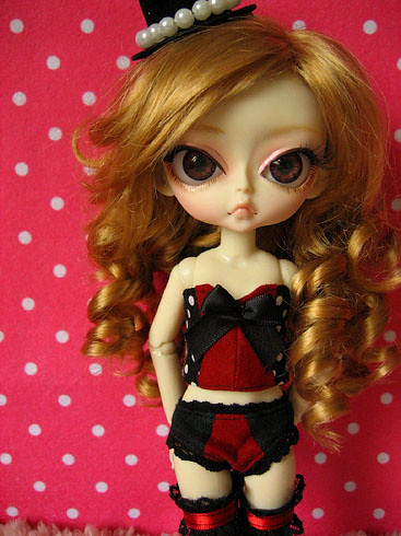 Hujoo (closer to bjd..) 2622972147_4c522dd9bf