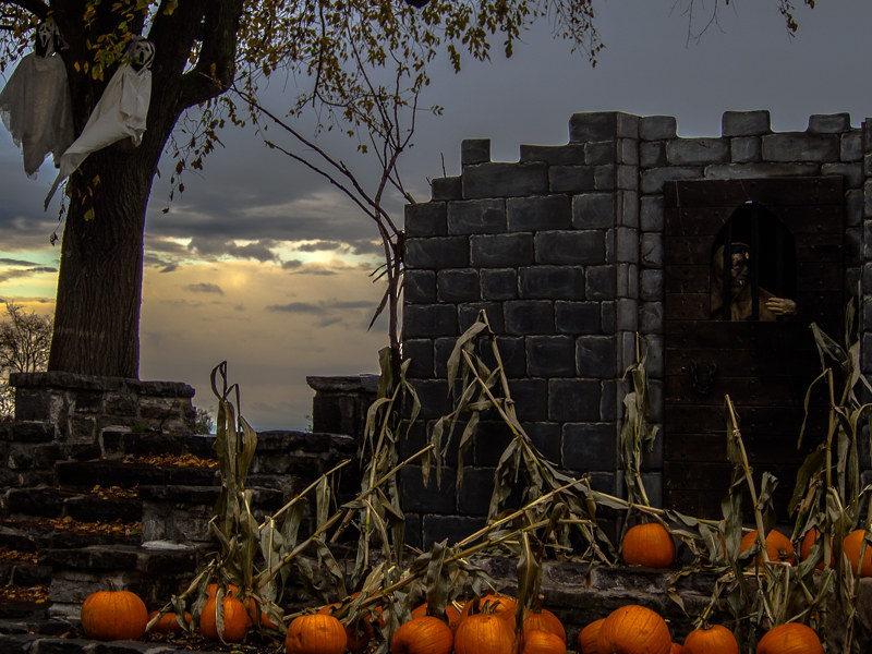 Halloween au Parc Jeanne d'Arc +1 modifiée 10162058073_f8a9297859_c