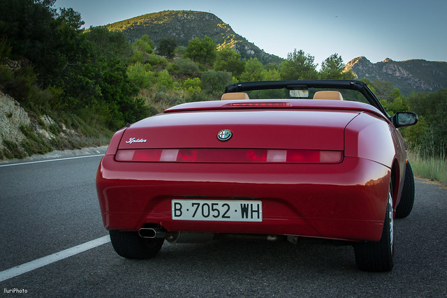 Presentación de mi Alfa Romeo Spider 916 1.8 TS 9494311336_19996b8bbc_z