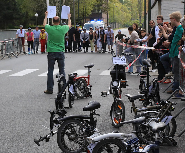Course de vélo pliable à Anderlecht - 6e édition [18 mai 2014] •Bƒ 12258621366_9f7073f370_z