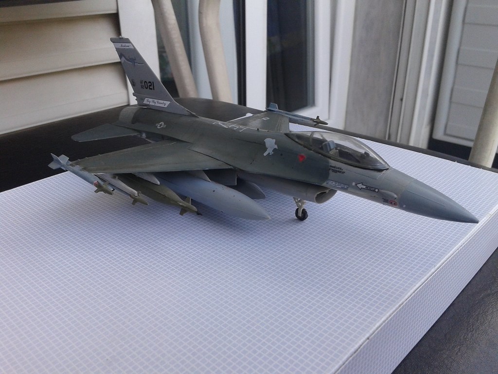 1/72  italery-hasegawa f -16 11856737204_7706800de0_b