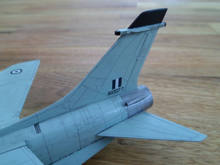 Un géant vert redoutable [ Vought F-8 P Crusader Academy 1/72 ] 9558934758_19260098d4_o