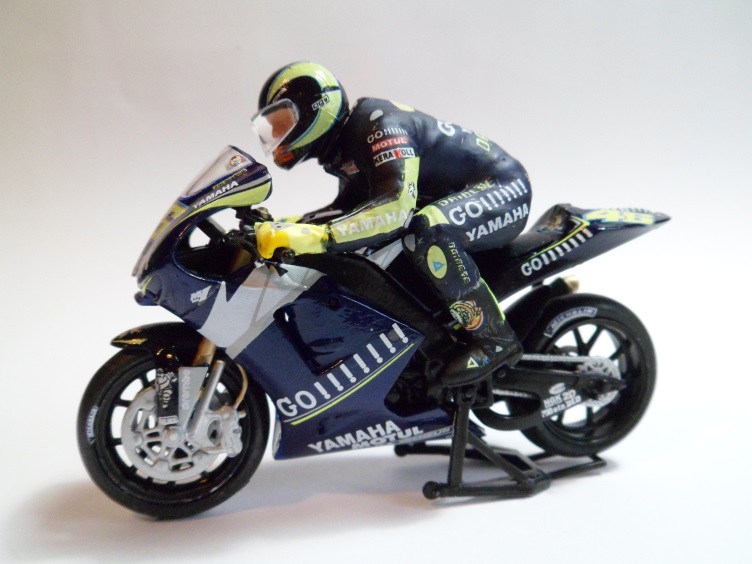 Yamaha YZR-M1 2005 [ Heller 1/24 ] 10634775183_c1ceceb690_o