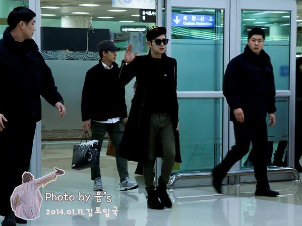 [Pics-3] JKS returned from Osaka to Korea_20140111 11904969975_8c9a687774_z