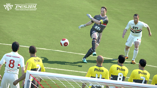 Pro Evolution Soccer 2014 llega el 24 de septiembre con equipos y comentaristas argentinos 9424183988_2999a42ec1_z