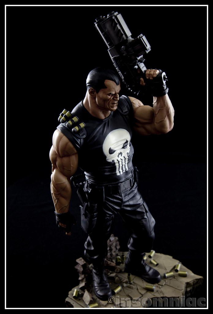 PUNISHER "ARIEL OLIVETTI" Comiquette  - Page 3 4411740786_8db2e084fa_b