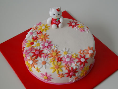 Hello Kitty entre las flores!!! 4432021808_6aa4c816fc_o