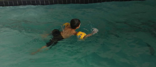 تعليم السباحة في 5 أيام Teaching swimming in 5 days 4708828177_a1750d1c15