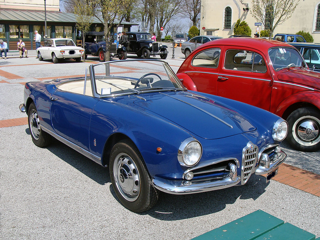 Giulietta Spider  bleu 4636205382_4893733c05_b