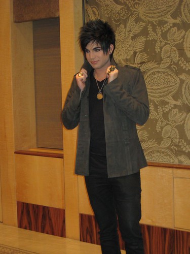 Adam Lambert's showcase - Universal Studios 12/3/2010 - Các hoạt động ở Singapore 4429124699_bc0f268d5f