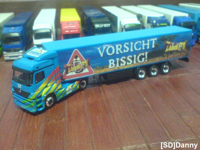 Schuco Truck Scale 1:87 4408853314_b75169196e_o