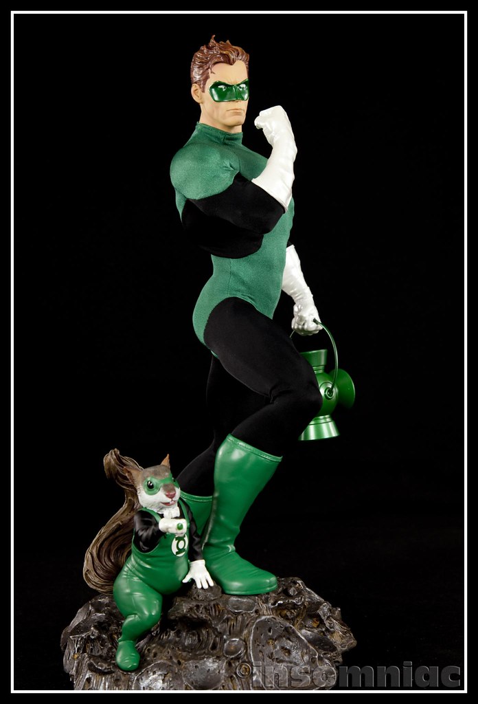 GREEN LANTERN MUSEUM QUALITY 1/4 STATUE  4524916094_0953724874_b