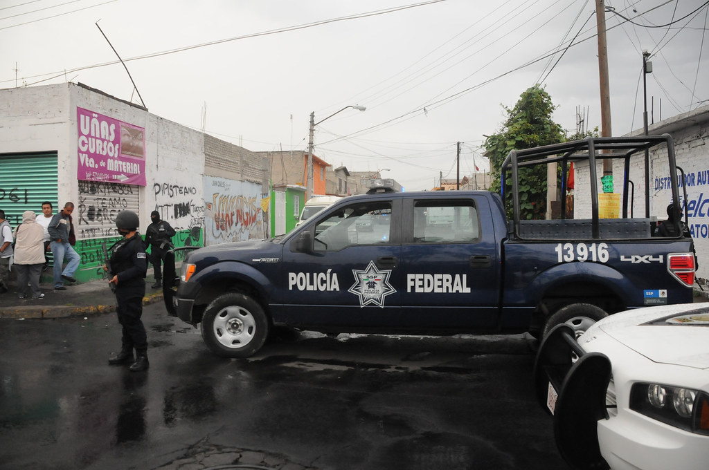 Policia Federal (Fotografias) - Página 9 4908505081_ff2e9acd55_b