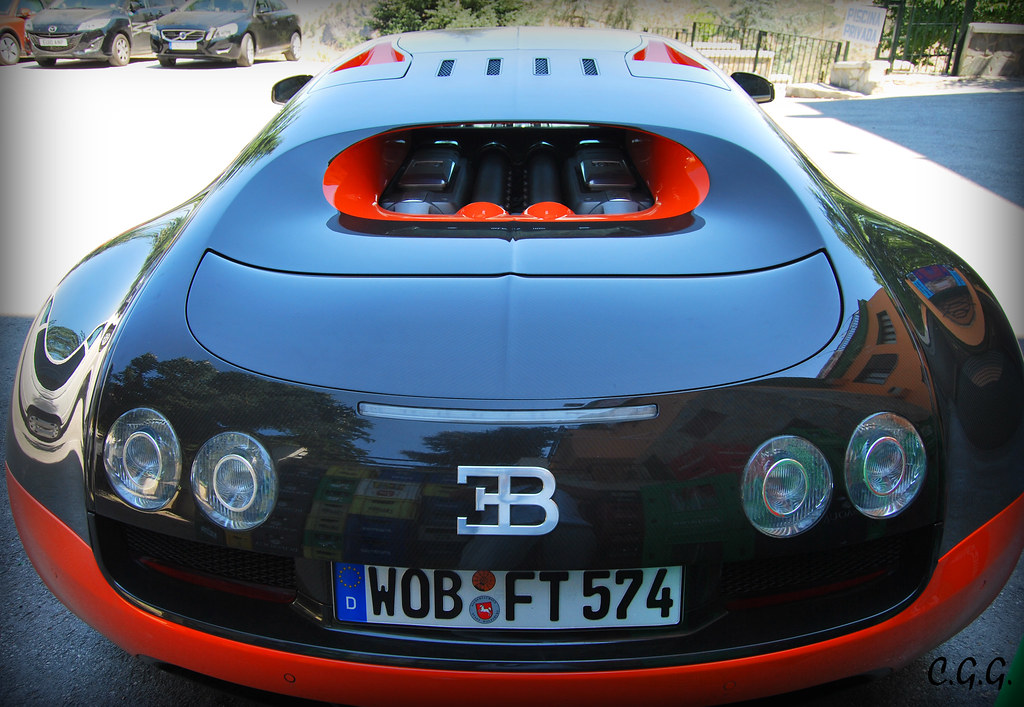 Bugatti Veyron Super Sport : "en vrai" 4850254536_33eb52b9ac_b