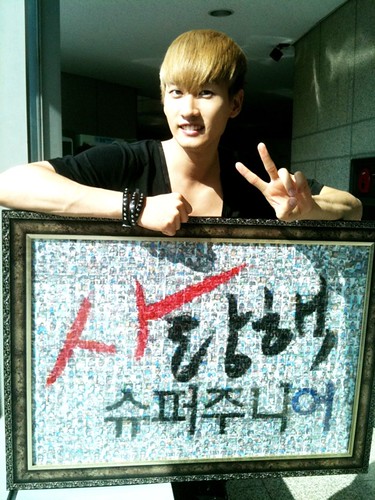 SUPER JUNIOR updates Twitter [ Cập nhật ngày 1-9-2010 ] 4826275401_de7d1e5cee