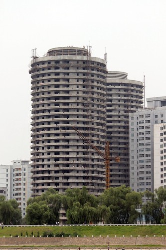 North Korea builds apartments in less than 5 minutes 4958480345_2c73d75a97