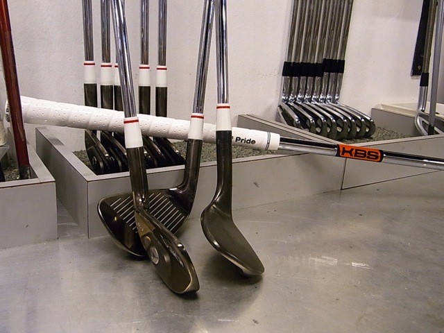 Are you Beng enough to use these clubs? 5208958144_b581259880_z