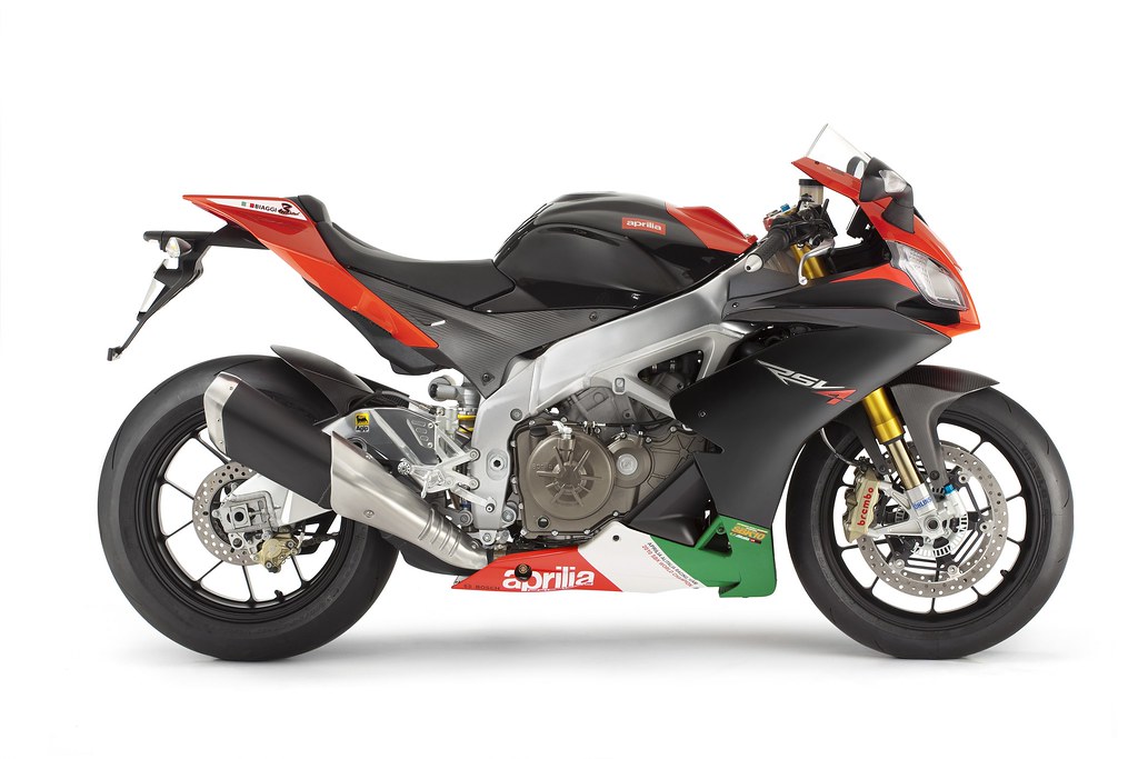 Aprilia RSV4, RSV4R, RSV4 APRC - Page 25 5105660196_3962da42a9_b