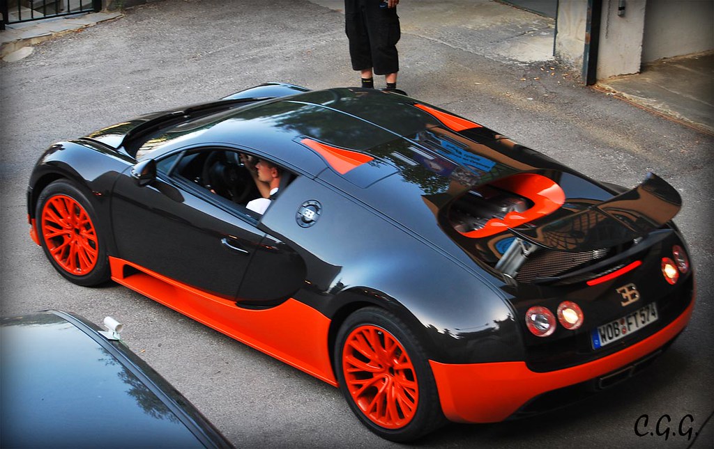 Bugatti Veyron Super Sport : "en vrai" 4838644121_01ffbf811c_b