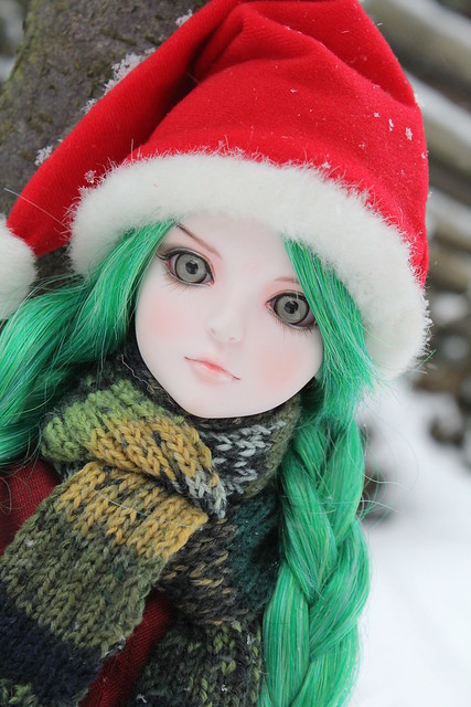 Grønt hår i den hvide sne [Eve; DOD DOT E-an] 5224071489_0f091ddae0_z