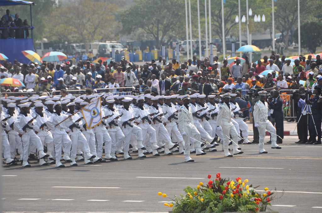 FARDC  et Police nationale congolaise (PNC) 4878917243_dfb9c0ca5c_b