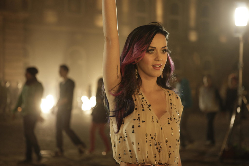 Videoclip » Firework (+700M visitas) 5073353308_9747194796_b