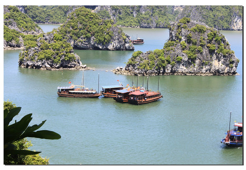 Ha Long- Tuan Chau- Cat Ba 4836129499_36ca8b43ca