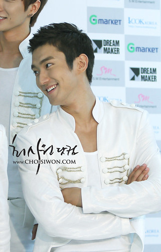 Siwon في Super Show3  4900087987_58e5d7aa68