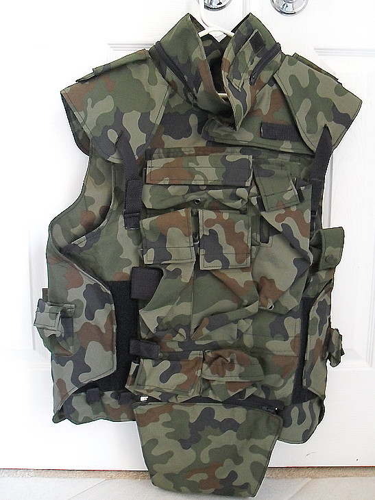 Polish Pantera Assault Vest and Body Armor Vest 4930045010_46e9e7c907_b