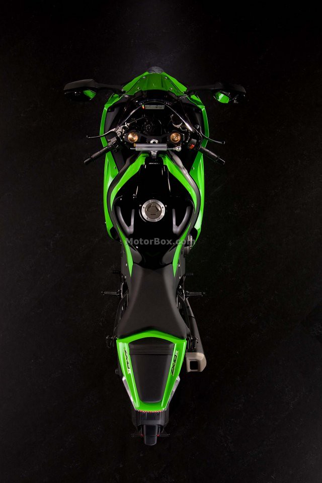 Kawasaki ZX10R 2011  - Page 7 5036086383_da44d8b8f8_b