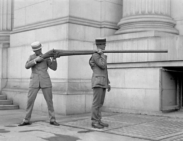 Le Punt gun! 4719972984_30bbf3e88b_z