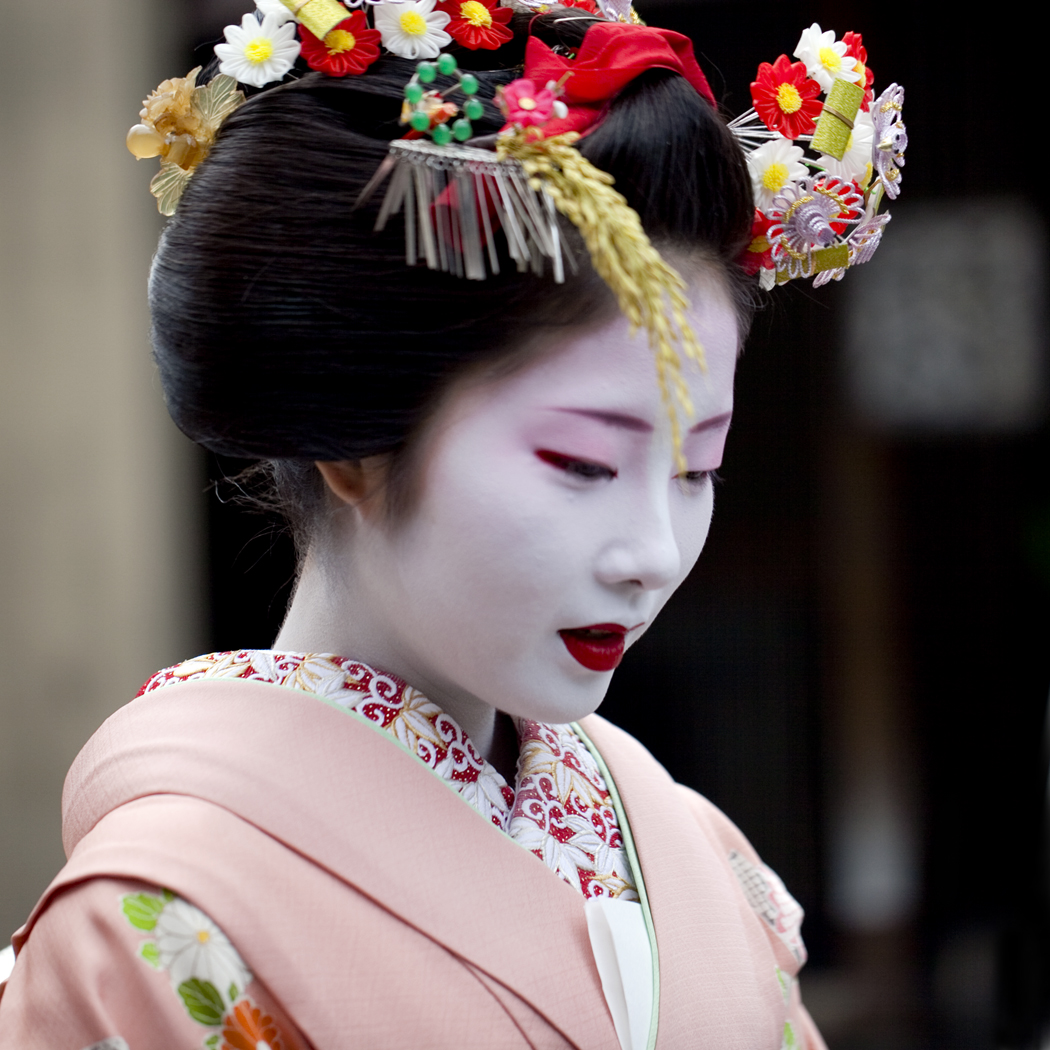 Les Geisha, symbole féminin du Japon~ 4336955589_45364fa2d1_o