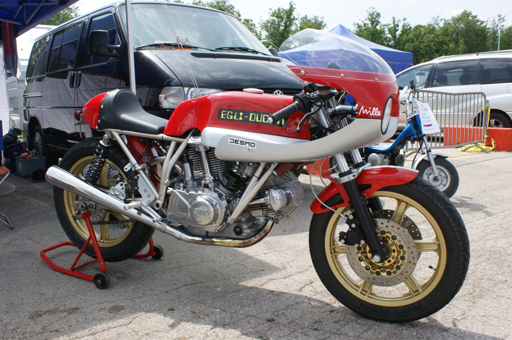 Egli-Ducati... - Page 2 4683220882_1db688d0af_o