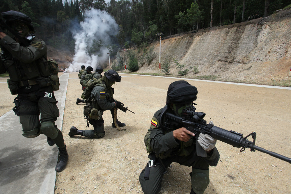 Colombian Armed Forces. 4945156708_970733079b_b