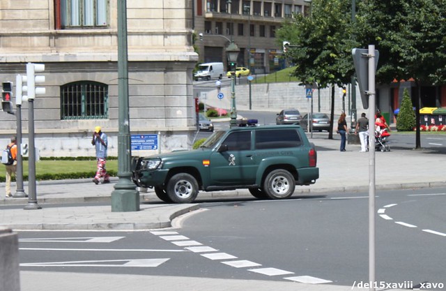 Nissan Patrol II 3p; verde entero 4856957574_1c01f287c4_z