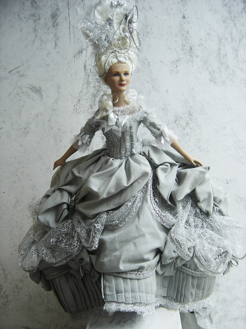 Marie-Antoinette, muse de la mode  4966388675_2d8a25fe1e_z