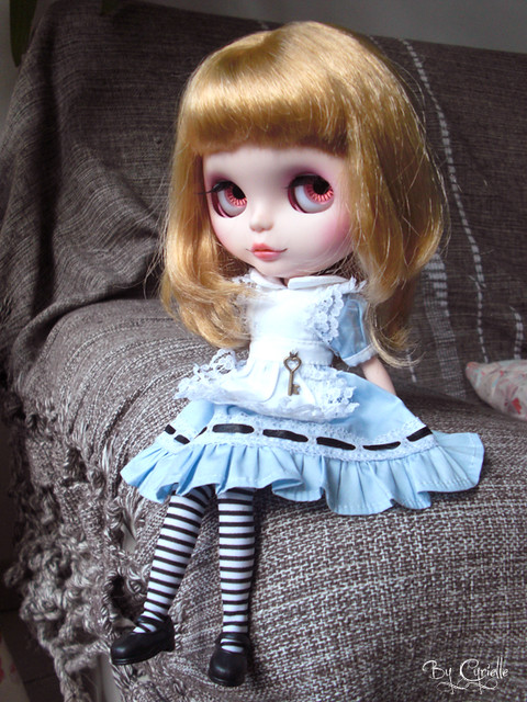 Mes Blythes! Nouvelles Custo P20 UP! - Page 11 5482484330_ba892f7284_z